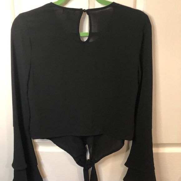 Self❤️e bell sleeve blouse - Picture 5 of 5